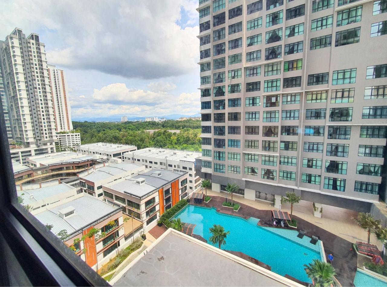Conezion Near Ioi City Mall, Maeps Serdang, Putrajaya By Cloud Host Chambre photo