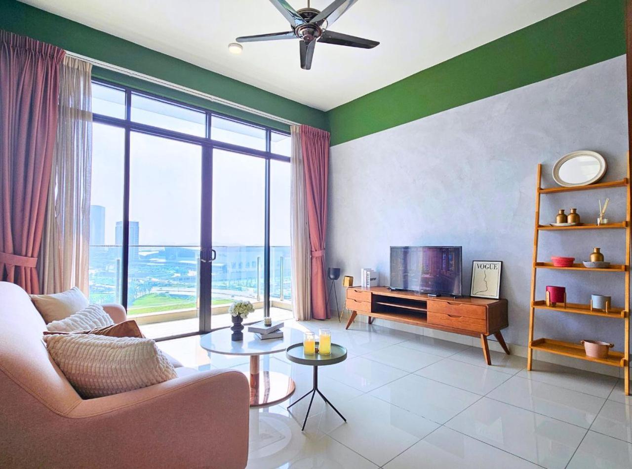 Conezion Near Ioi City Mall, Maeps Serdang, Putrajaya By Cloud Host Extérieur photo